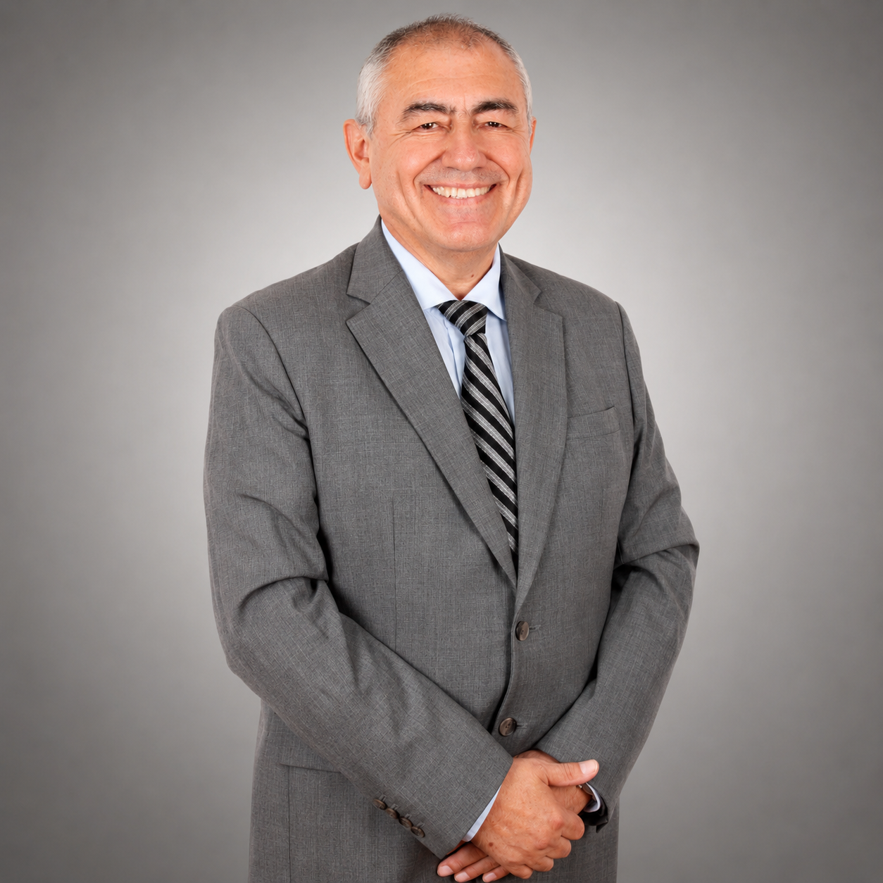 Dr. Pedro Mendoza Arana