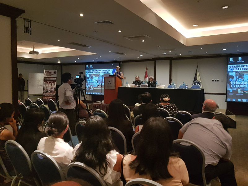 La Jornada Internacional de Centros de Simulación y Recursos de Aprendizaje, contó con la participación de la Dra. Liliana Cabani Ravello, Decana del Colegio Médico del Perú.